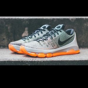KD 8 “Easy Euro” Nike men’s shoe